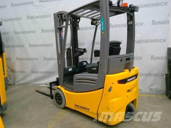 Jungheinrich EFG 112 バッテリーフォークリフト