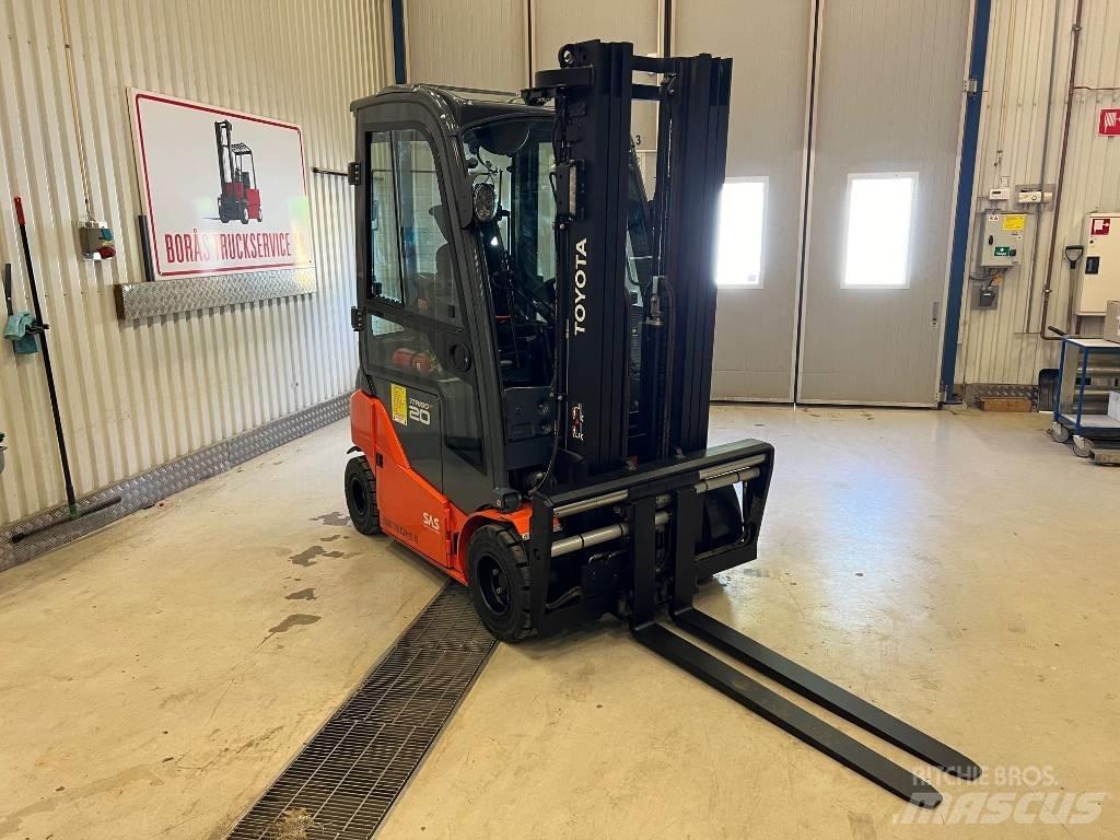 Toyota 8 FBMK 20 T バッテリーフォークリフト