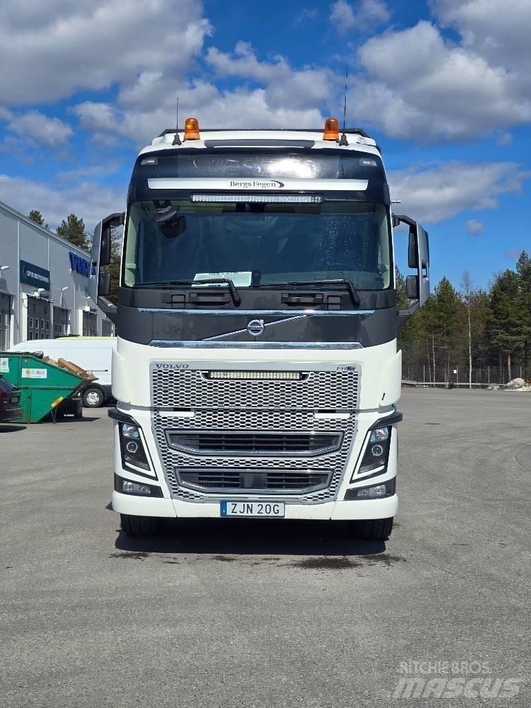 Volvo FH16 木材トラック