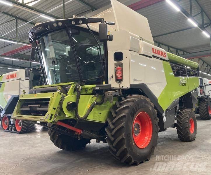 CLAAS LEXION 6800 コンバイン