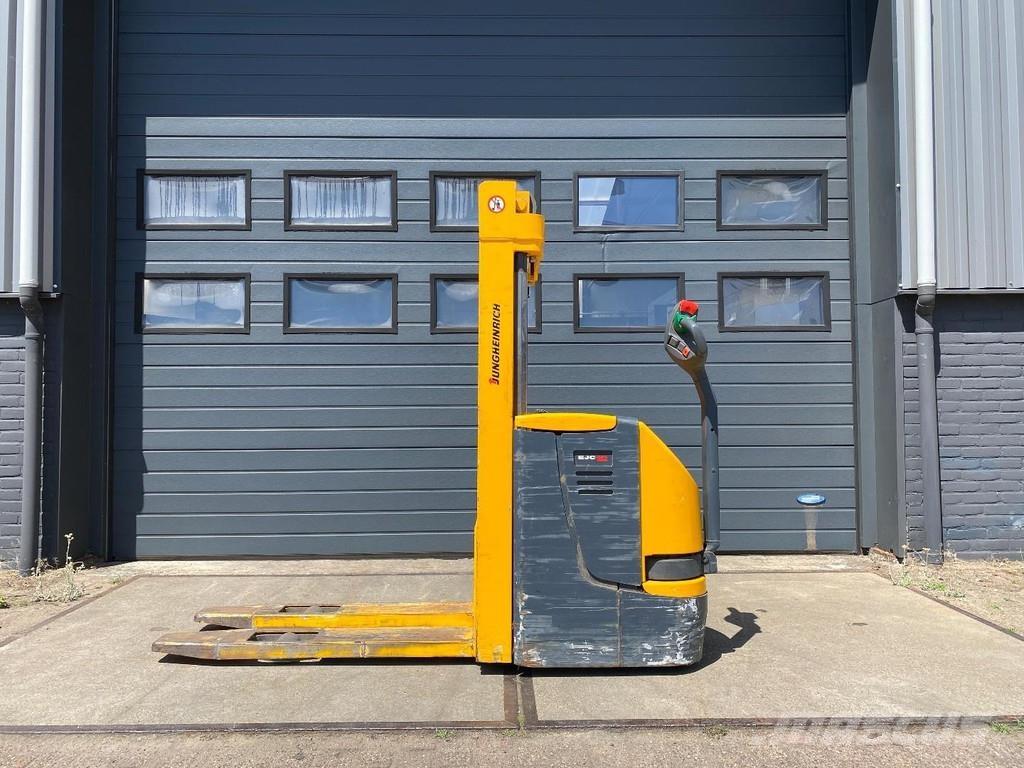 Jungheinrich EJC12 ウォーキンフォークリフト