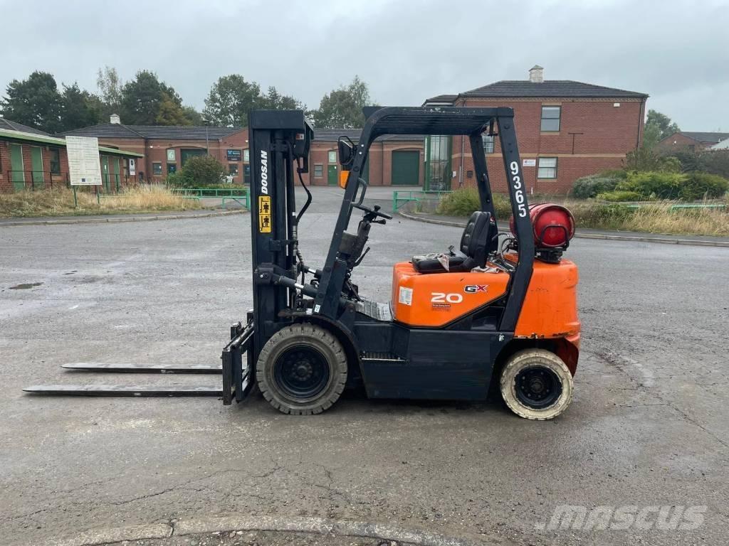 Doosan G 20 LPGフォークリフト