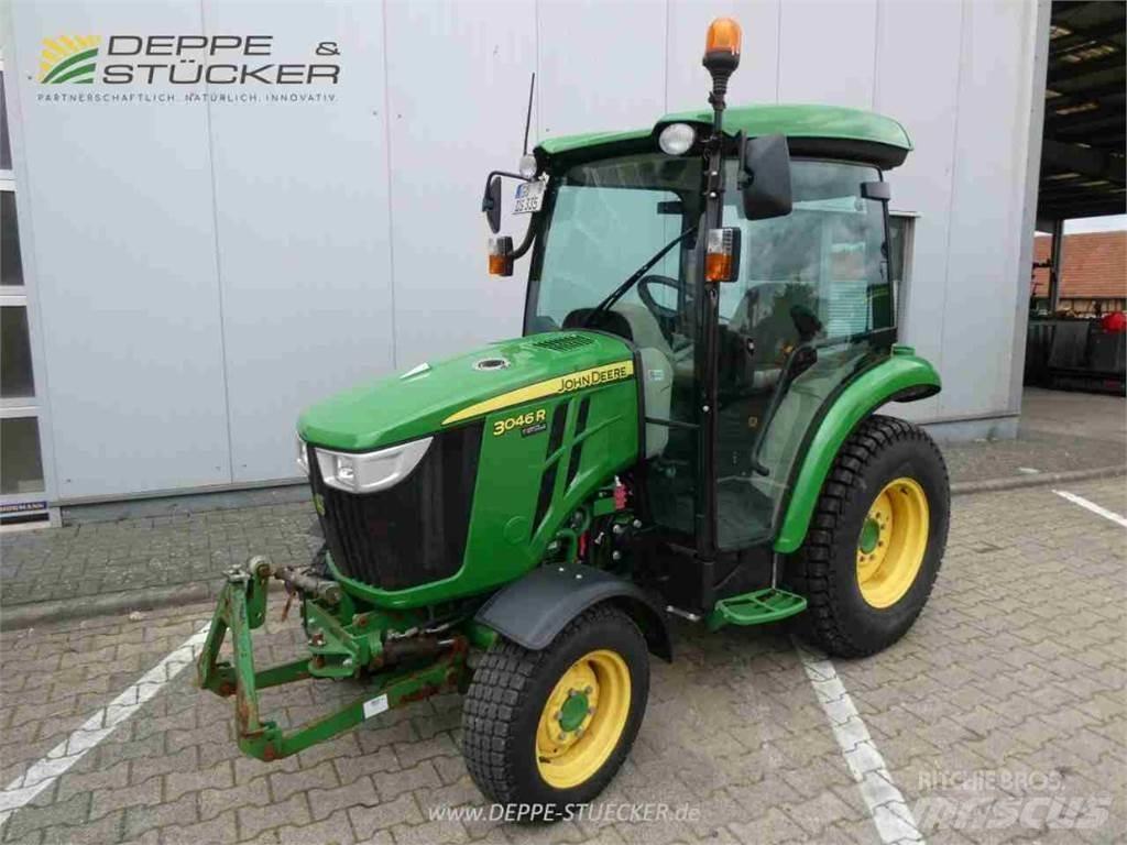 John Deere 3046R コンパクトトラクター