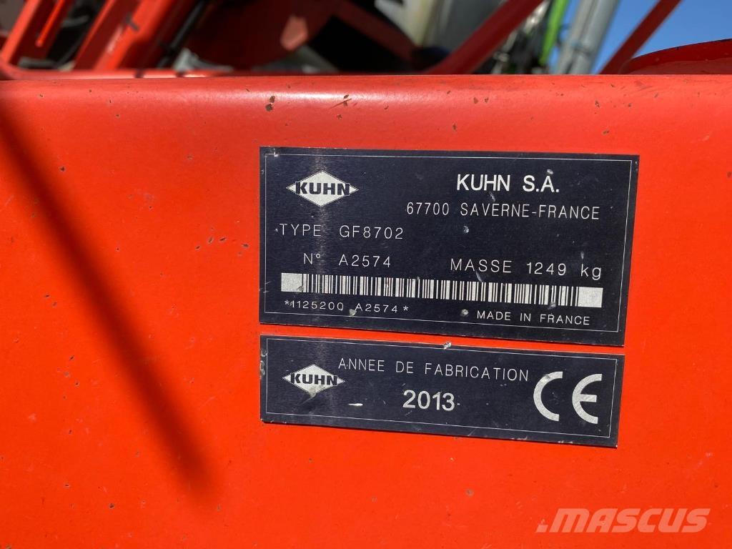 Kuhn GF8702 テッダー・テッダーレーキ
