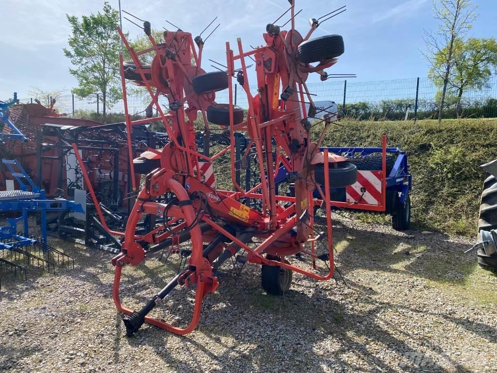 Kuhn GF8702 テッダー・テッダーレーキ