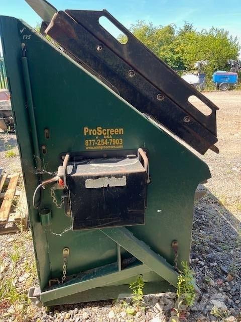  PROSCREEN PVG12V84 自走式スクリーン