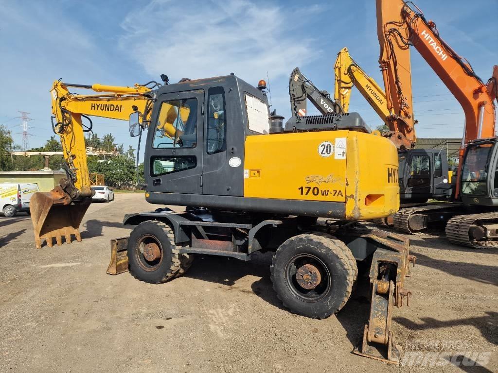 Hyundai R 170 W ホイール式油圧ショベル（パワーショベル・ユンボ・バックホー）