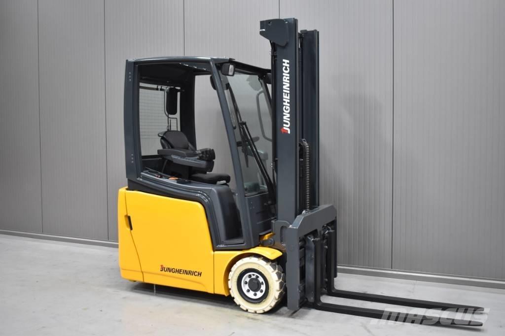 Jungheinrich EFG 215 バッテリーフォークリフト
