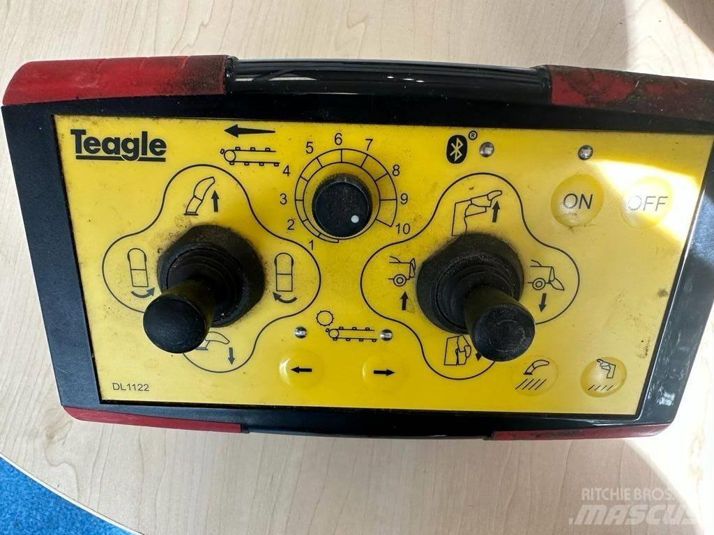 TEAGLE TOMAHAWK 1010 ベールシュレッダー、カッター、アンローラー