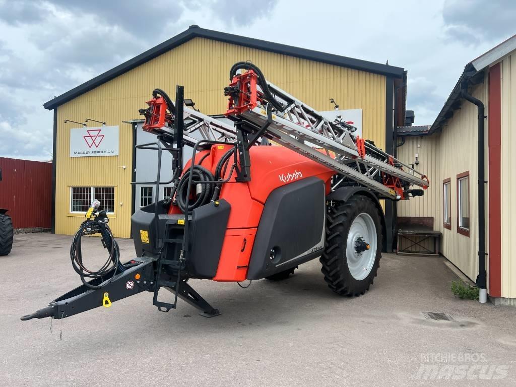 Kubota XTS 4 牽引型スプレイヤー