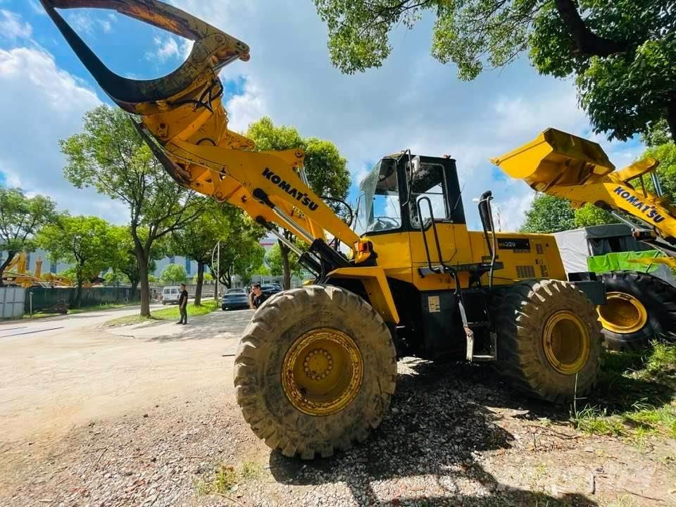 Komatsu WA320 ホイールローダー・タイヤショベル