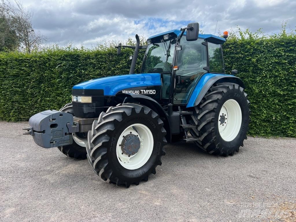New Holland TM 150 トラクター