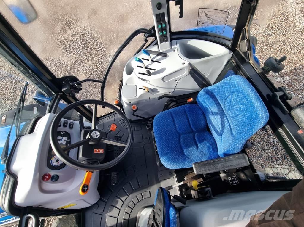 New Holland TD 5.95 トラクター