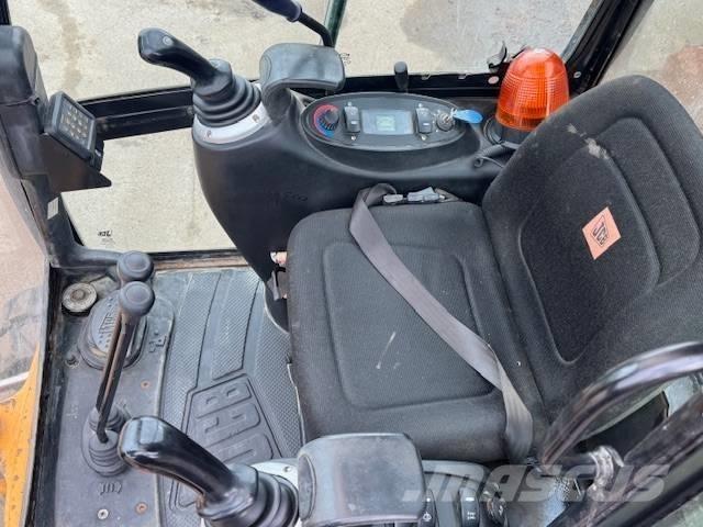 JCB 8018 ミニ油圧ショベル 7t以下（ミニユンボ・ミニディガー）