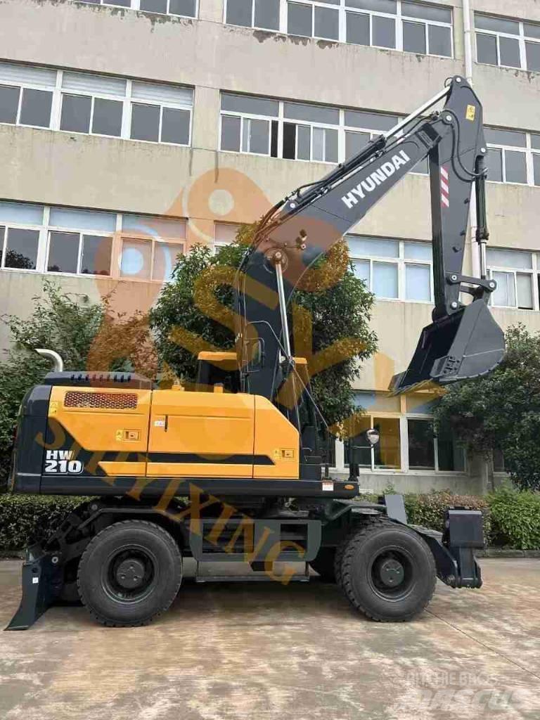 Hyundai HW210 ホイール式油圧ショベル（パワーショベル・ユンボ・バックホー）