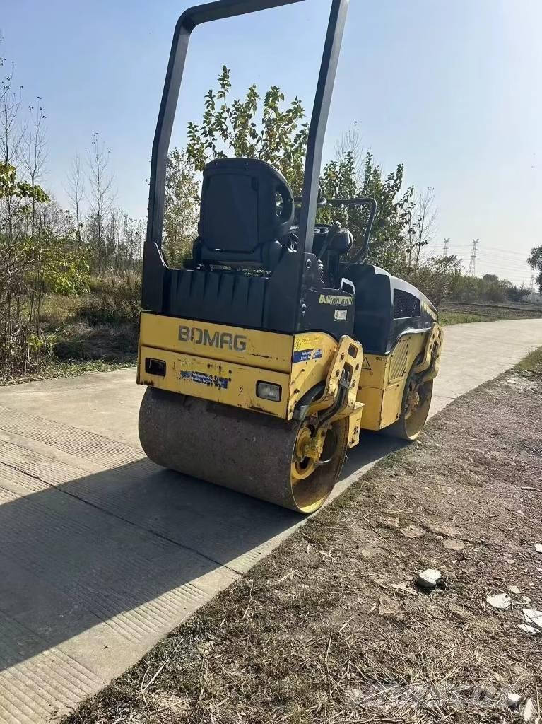 Bomag BW 100 AD タンデムローラ