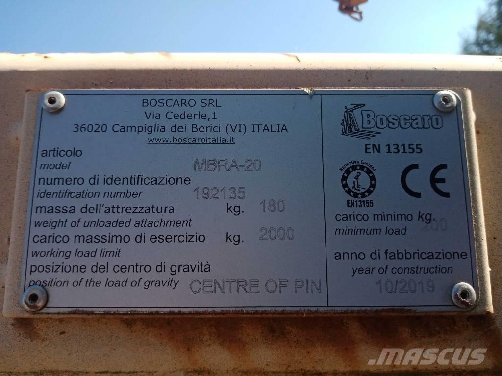 Boscaro MBRA-20 ローダークレーン