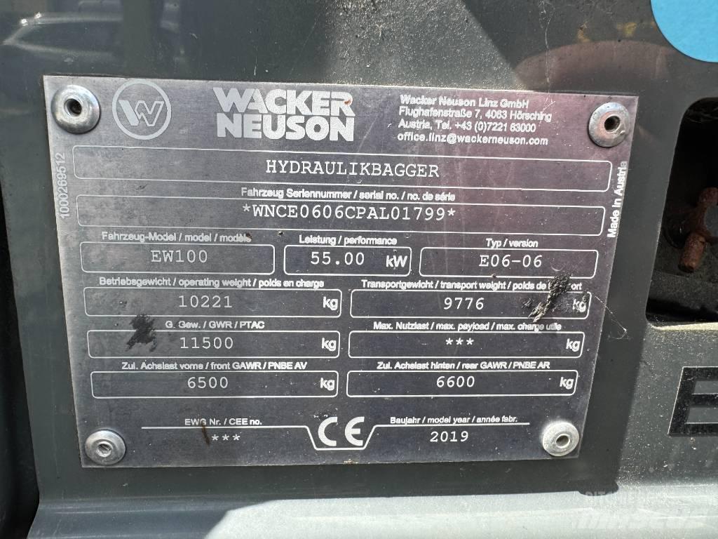 Wacker Neuson EW100 ホイール式油圧ショベル（パワーショベル・ユンボ・バックホー）