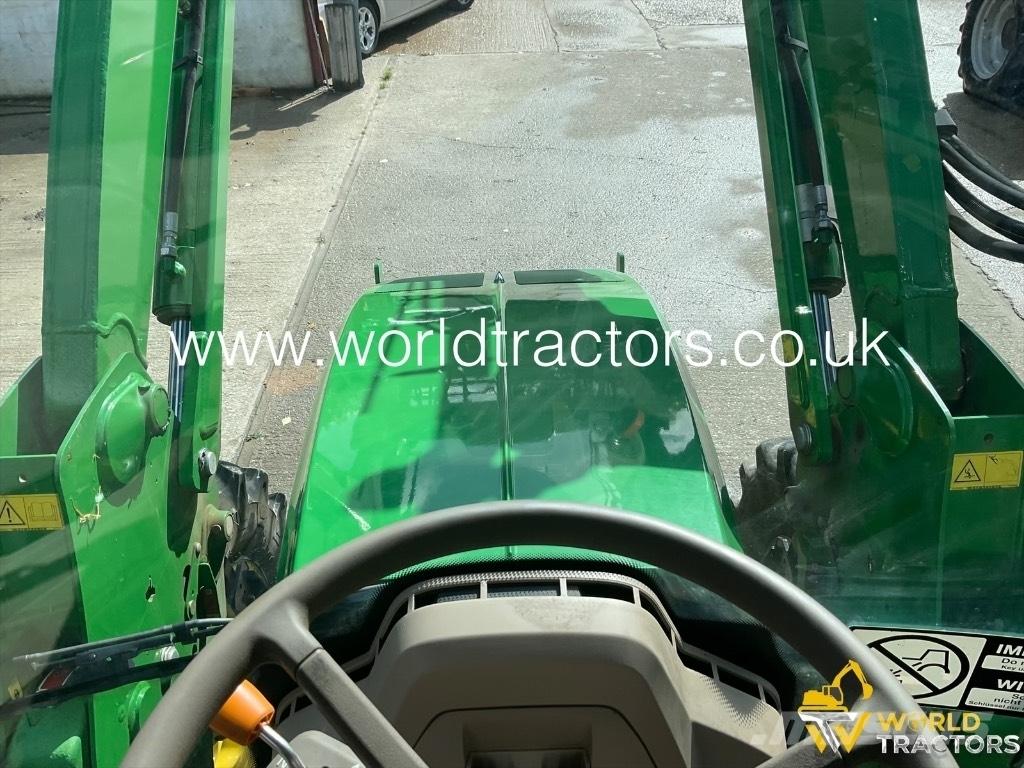 John Deere 6120 M トラクター