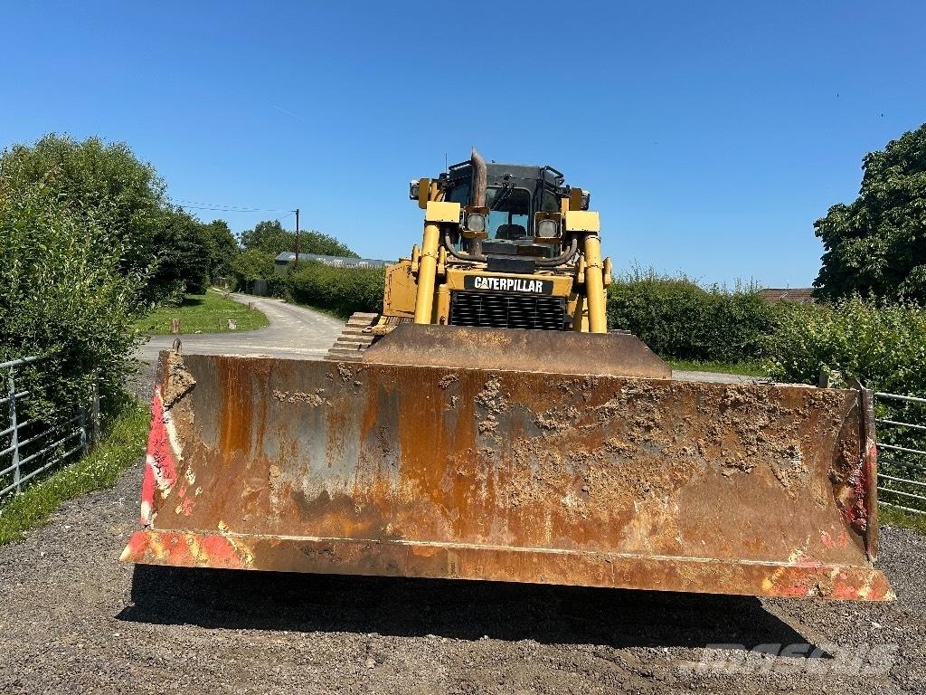 CAT D 6 T LGP ブルドーザー