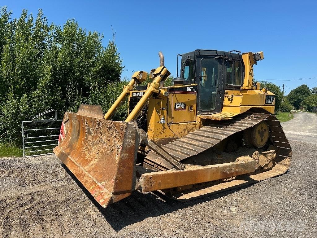 CAT D 6 T LGP ブルドーザー