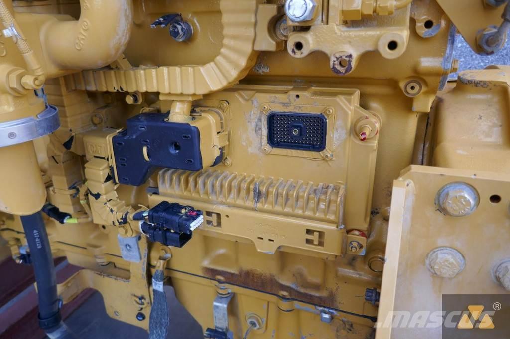 CAT C13 エンジン