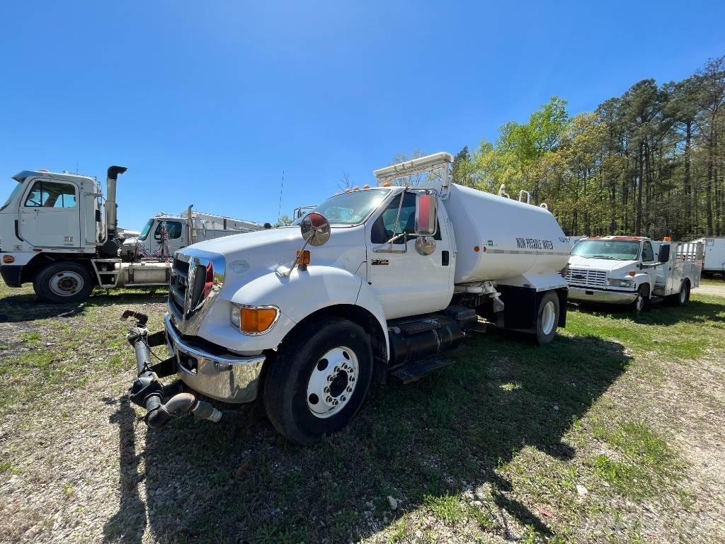 Ford F 750 XL SD 給水車