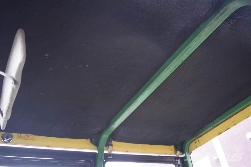 John Deere 1640 トラクター