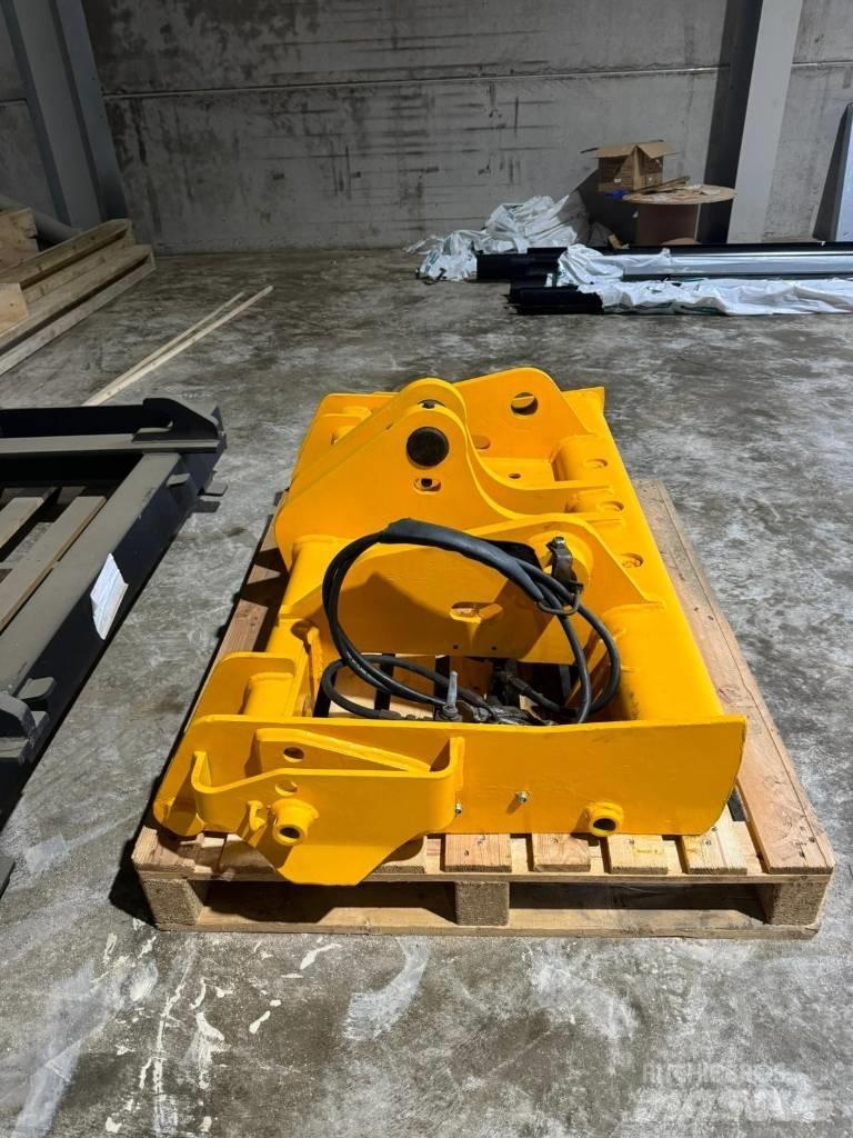 JCB Q FIT HEADSTOCK その他ローダーアクセサリー・アタッチメント
