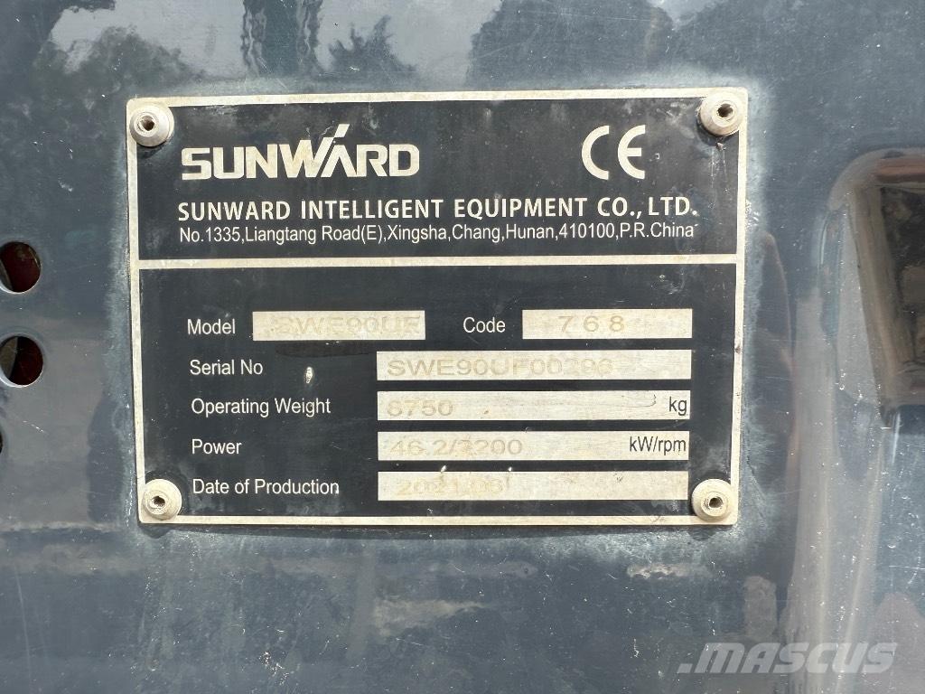Sunward SWE 90 中型油圧ショベル 7ｔ-12ｔ（ユンボ・パワーショベル・バックホー）