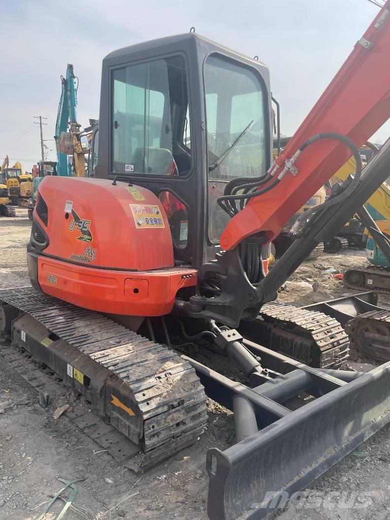 Kubota U 35 ミニ油圧ショベル 7t以下（ミニユンボ・ミニディガー）