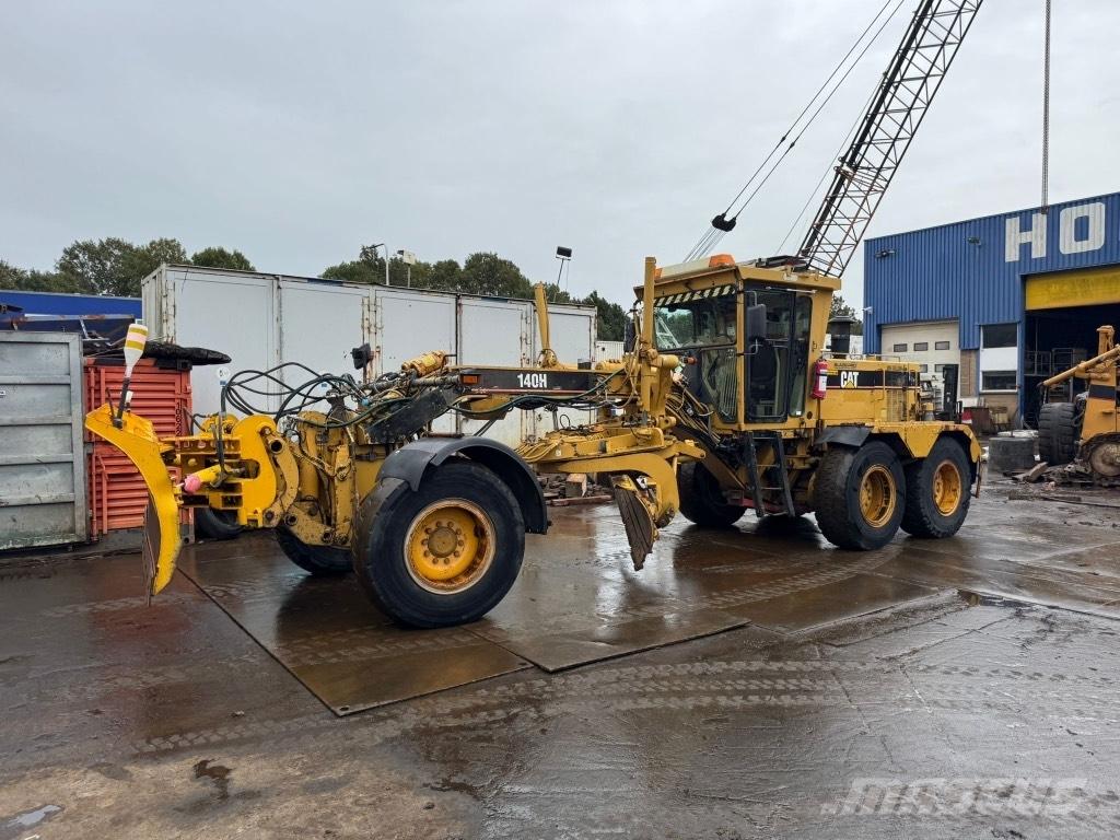 CAT 140 H モーターグレーダー