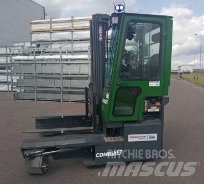 Combilift C 4000 E サイドローダー