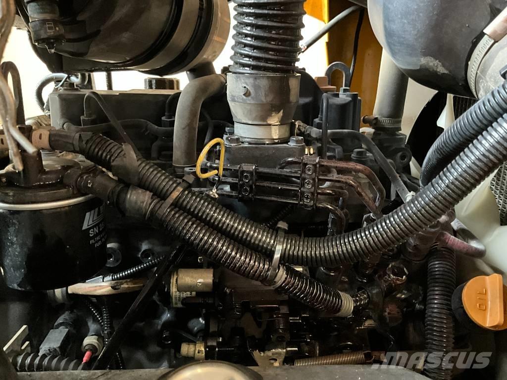 Thwaites 3.5 tonne サイト　ダンプ