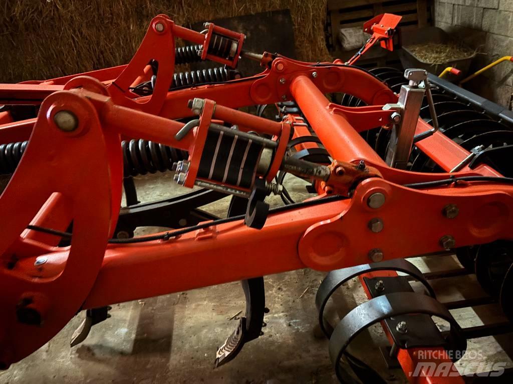 Kuhn Cultimer L 350 ハロー
