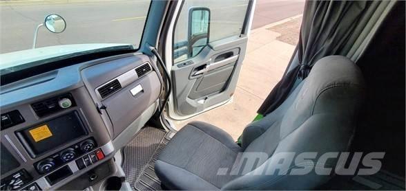Kenworth T680 中古トラクターヘッド | トレーラーヘッド