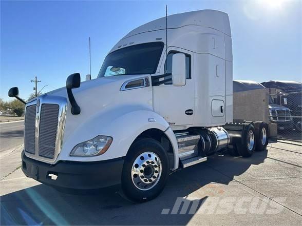 Kenworth T680 中古トラクターヘッド | トレーラーヘッド