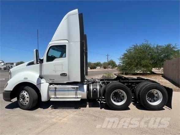 Kenworth T680 中古トラクターヘッド | トレーラーヘッド