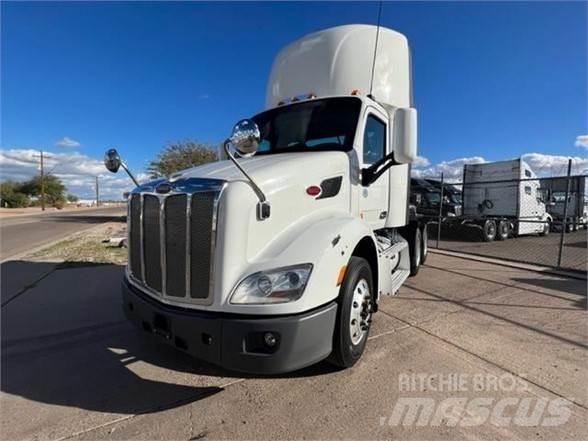 Peterbilt 579 中古トラクターヘッド | トレーラーヘッド