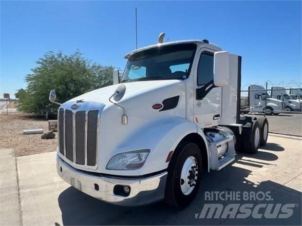Peterbilt 579 中古トラクターヘッド | トレーラーヘッド