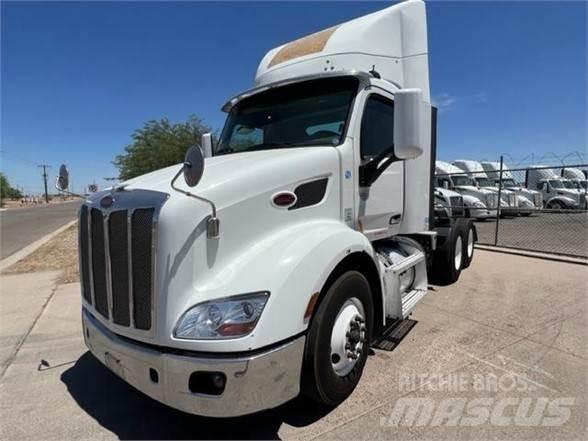 Peterbilt 579 中古トラクターヘッド | トレーラーヘッド