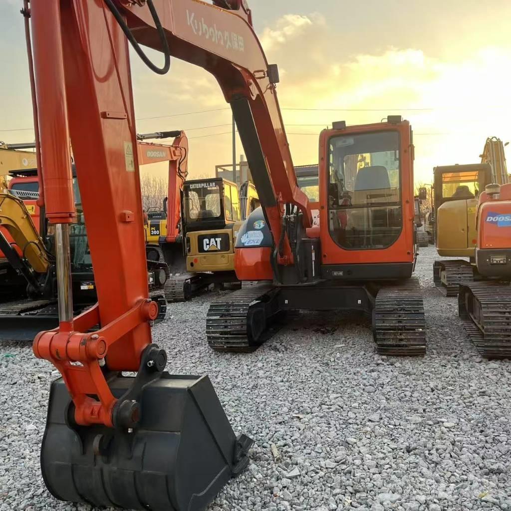 Kubota KX 185-3 中型油圧ショベル 7ｔ-12ｔ（ユンボ・パワーショベル・バックホー）