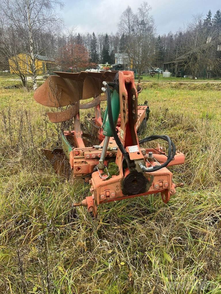 Kverneland EM 85 プラウ