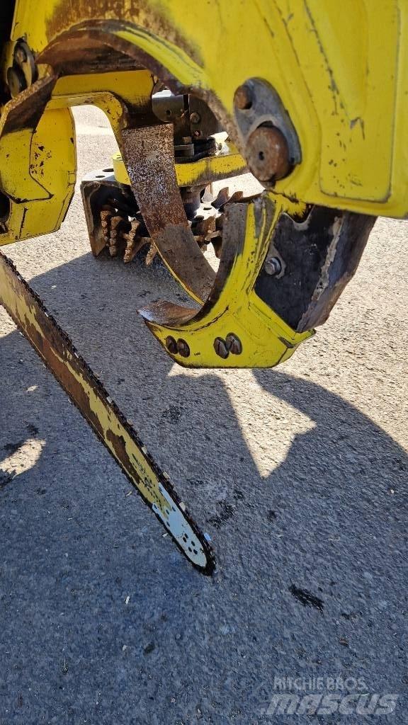 John Deere 1270 G ハーベスター