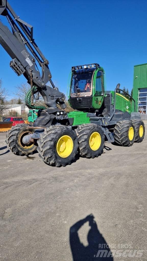 John Deere 1270 G ハーベスター