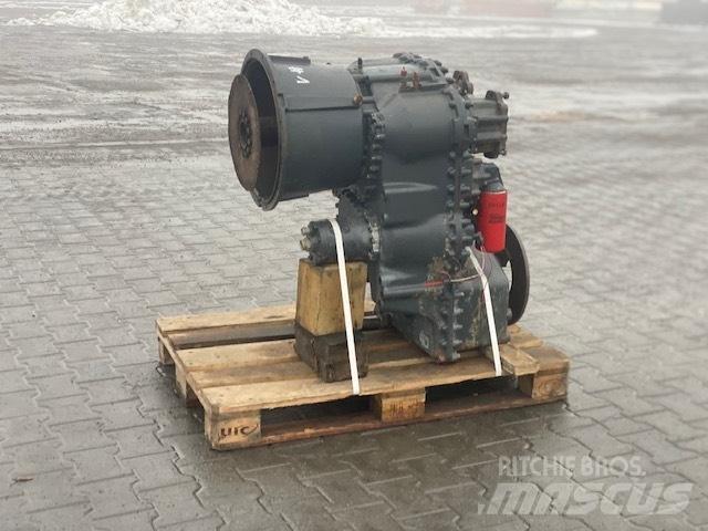Hitachi ZF 4WG-210 トランスミッション
