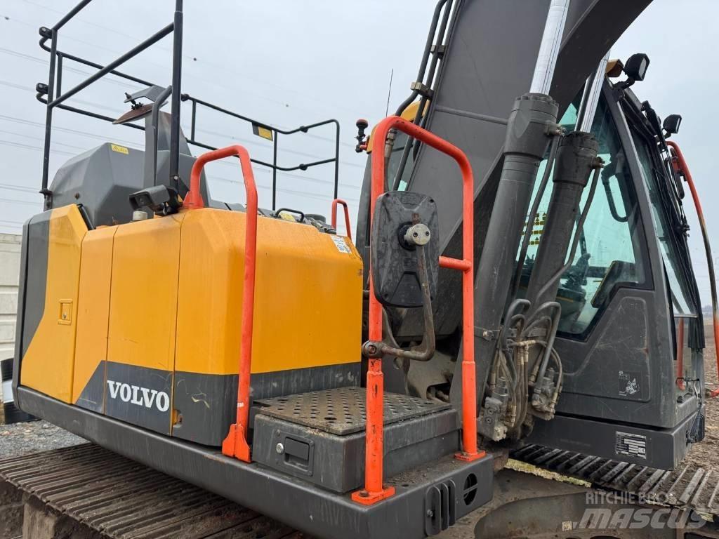 Volvo EC 140 EL 大型油圧ショベル12t以上（パワーショベル・ユンボ）