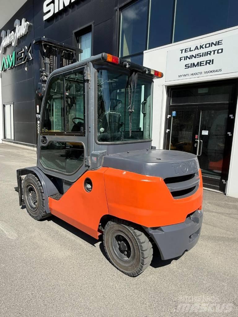 Toyota 40-8 FD45 N ディーゼル・軽油