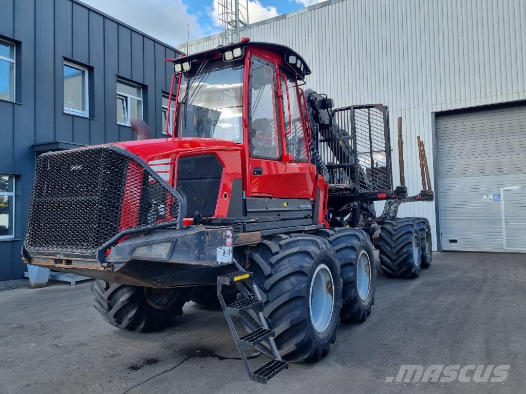 Komatsu 875 フォワーダー