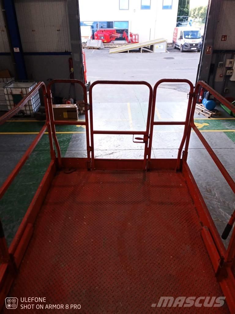 JLG 3369 LE シザースリフト